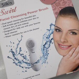 Facial Cleansing Power Brush by Silk'n